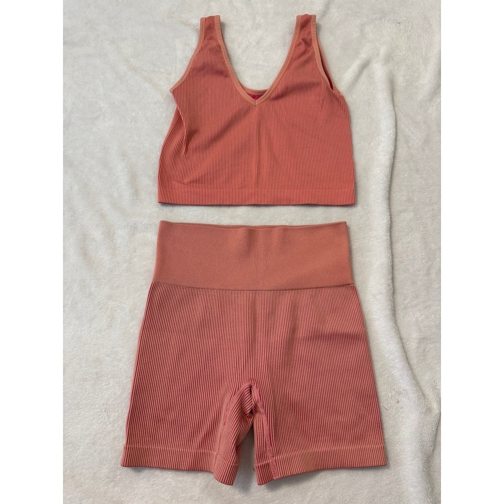Colsie Ribbed 2 Piece Lounge Set Coral Pink V-Neck Crop Top Biker Shorts Medium